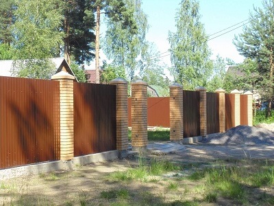 Монтаж забора из металлопрофия в Витебске